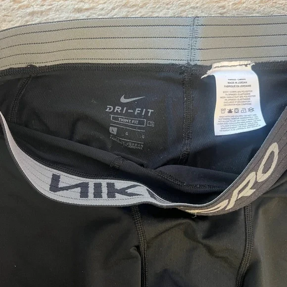 Nike Men’s Pro Leggings. Pair of two - Black and Blue. Large. Almost New. - Picture 6 of 8